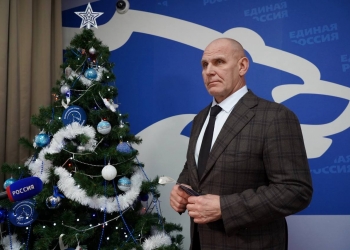 А. Карелин принял участие в проекте «Ёлка желаний»