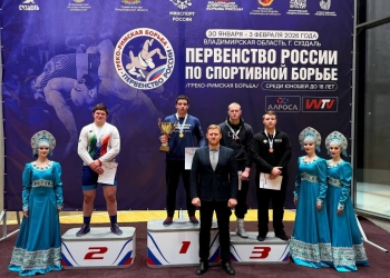Борцы из Новосибирска стали победителями и призёрами Первенства России