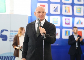 Александр Карелин посетил Чукотский автономный округ